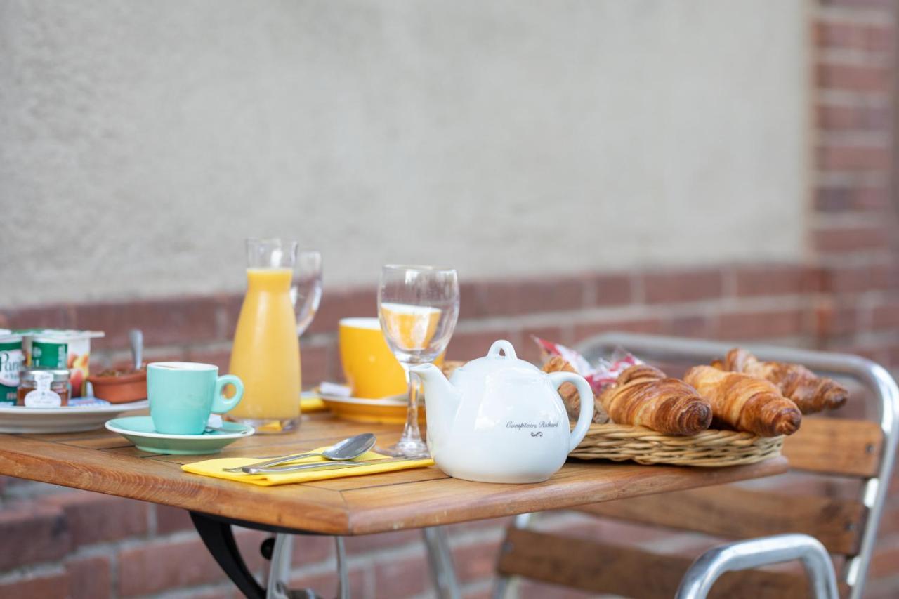 Hotel Brasserie Du Parc Алби Екстериор снимка